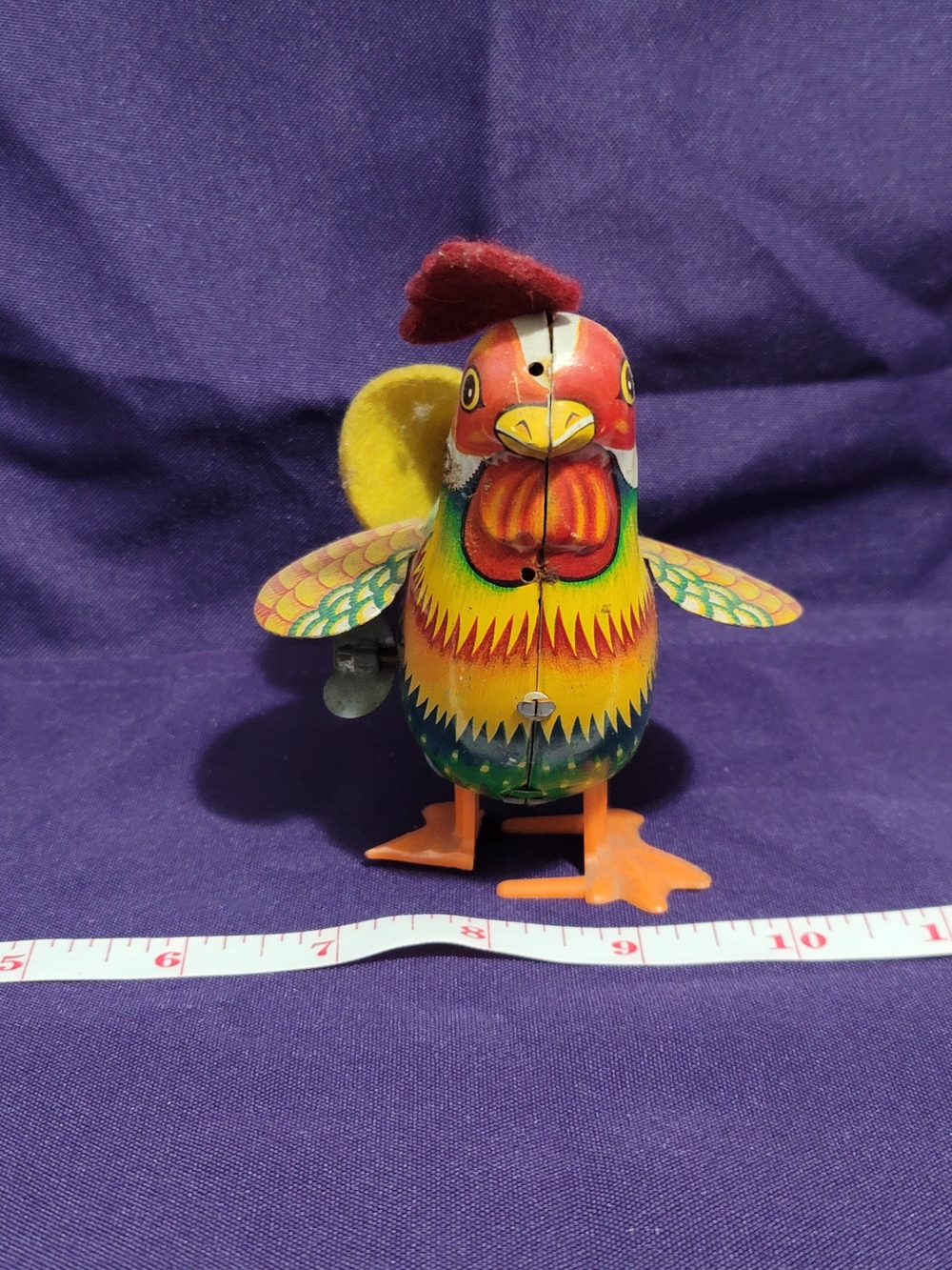 Vintage-Style Multicolor Tin Rooster Wind-Up Toy for Birds & Pet Decor
